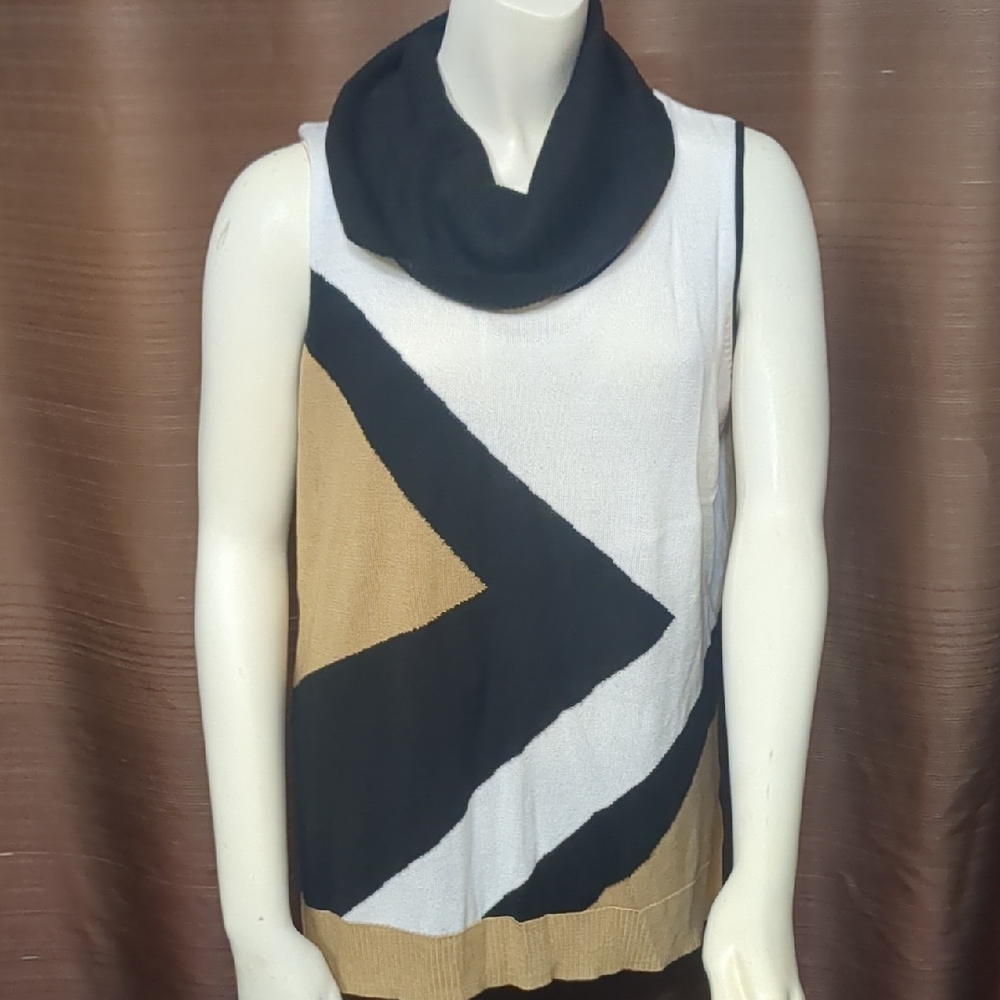 Dana Buchman Black & White Ribbed Knit Crew
